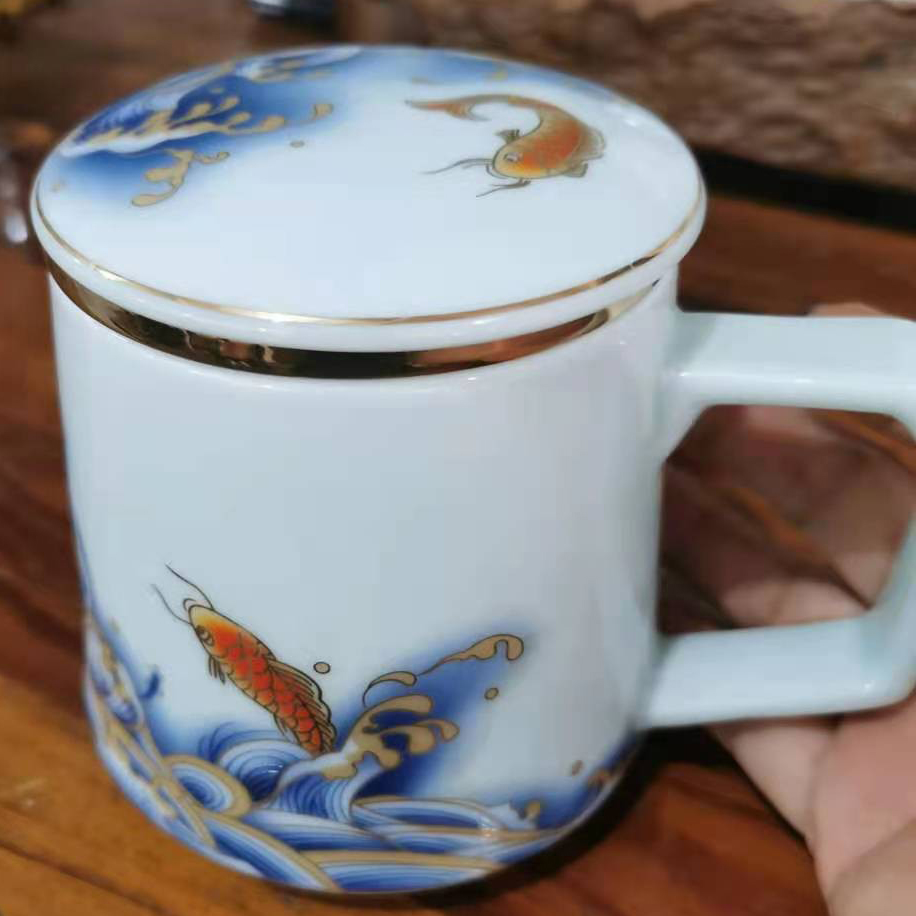 Click to view full screen Carp Waves Steep Tea Mug with Infuser and Lid 14.5 OZ photo review