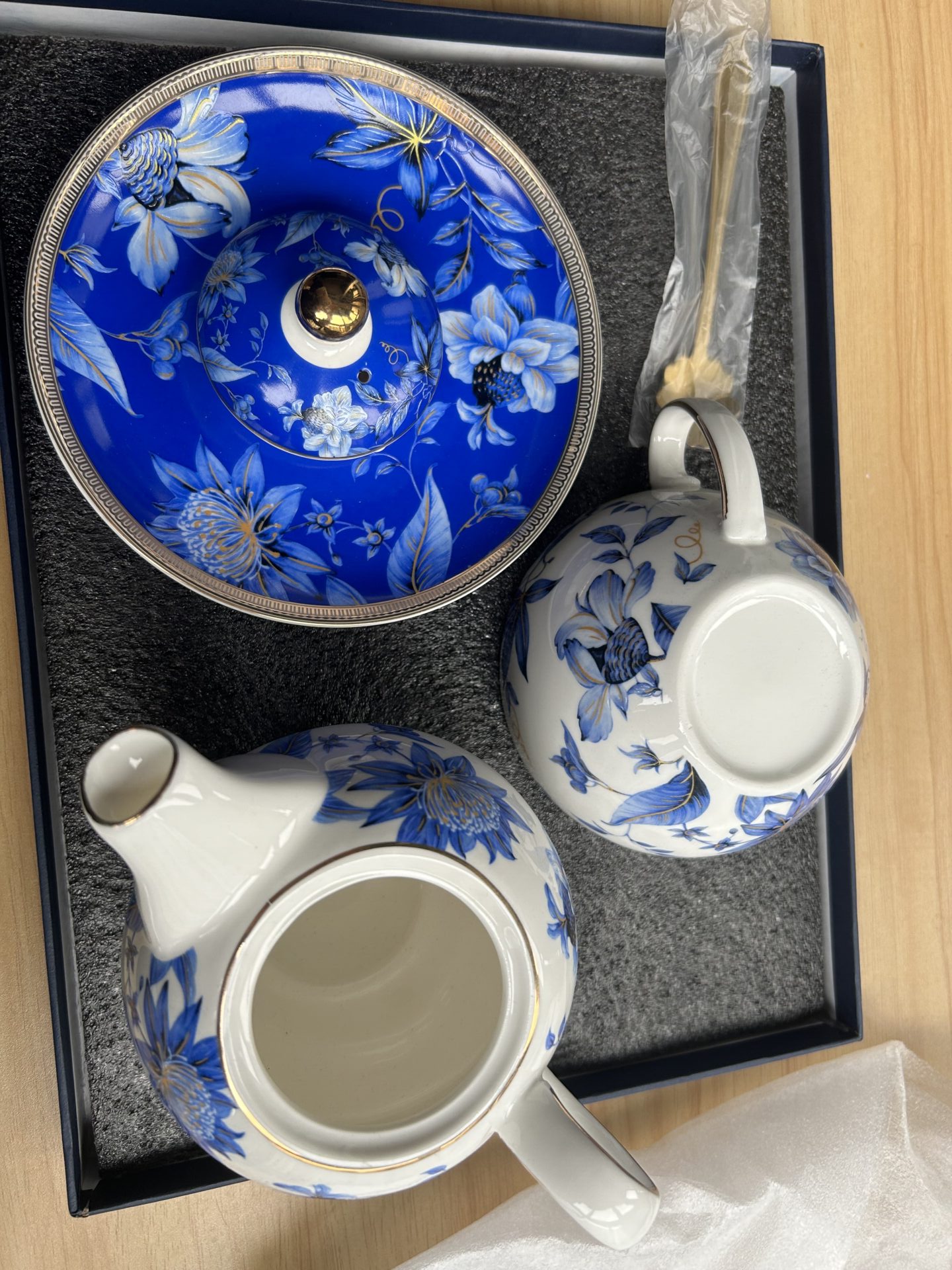 Click to view full screen Blue Peony Tea for One Set Porcelain Teapot photo review