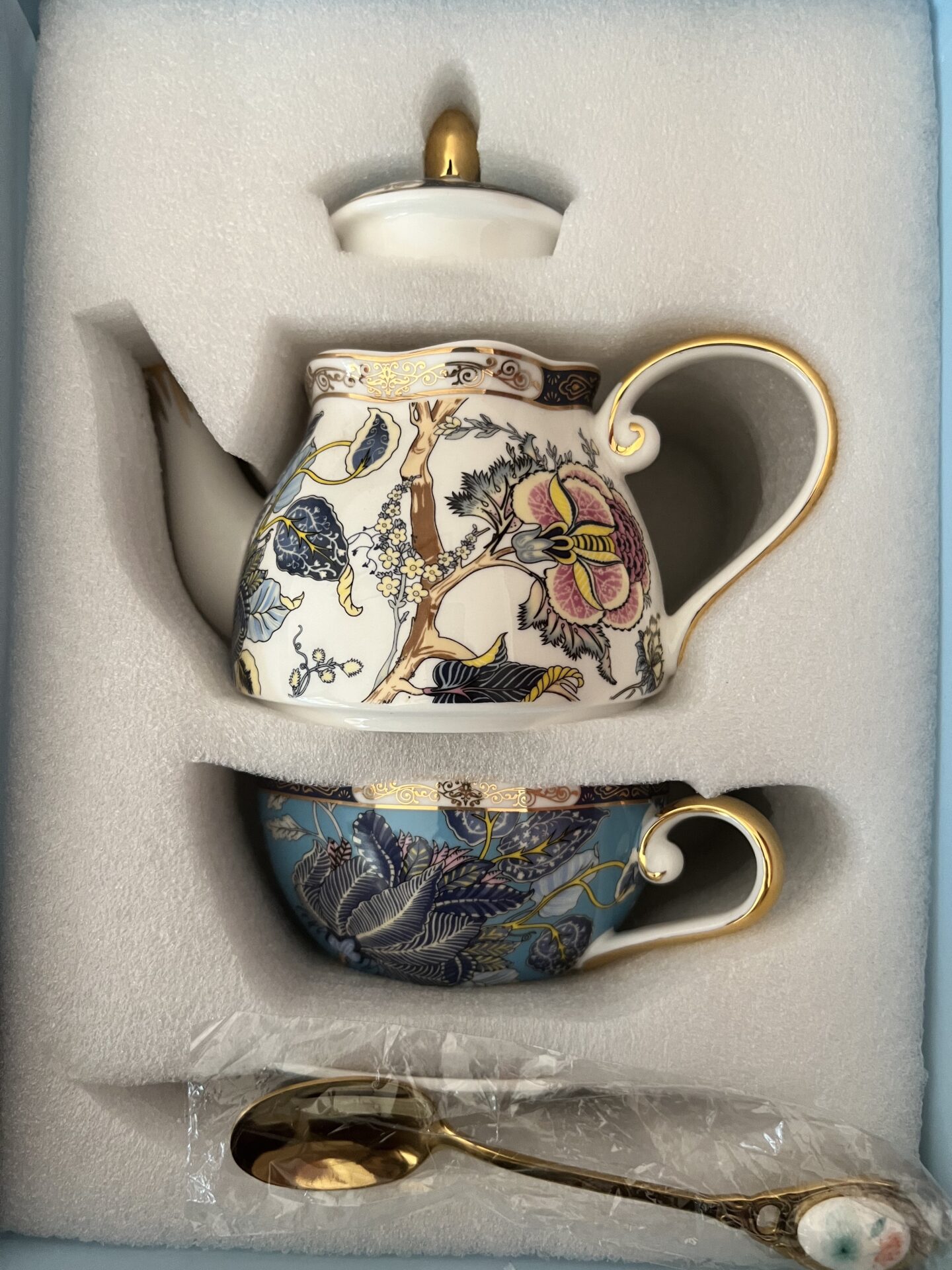 Click to view full screen Feicui Tea for One Set Bone China Teapot Set photo review