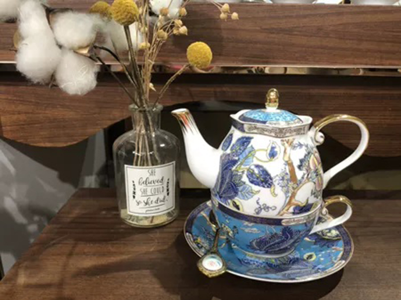 Click to view full screen Feicui Tea for One Set Bone China Teapot Set photo review