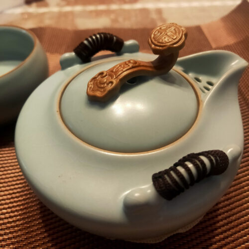 Blue Sky Chinese Teapot Ceramic with Ruyi Handle 7.4 Oz photo review
