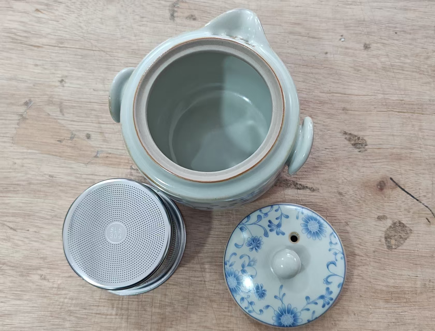 Click to view full screen Vintage Chinese Travel Tea Set Blue and White photo review