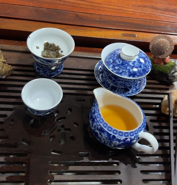 Click to view full screen Flowers Porcelain Chinese Gongfu Tea Set Blue and White photo review