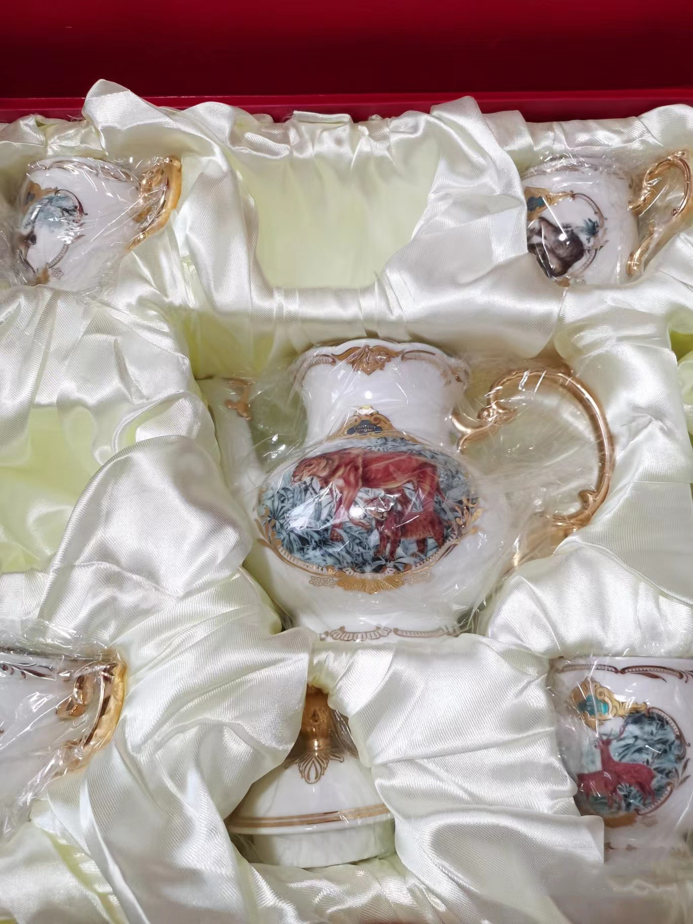 Click to view full screen Jungle English Tea Set with Tray Porcelain Teapot Set photo review