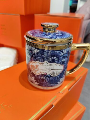 Click to view full screen Unique Celadon Steep Tea Mug with Infuser 13.5 OZ photo review