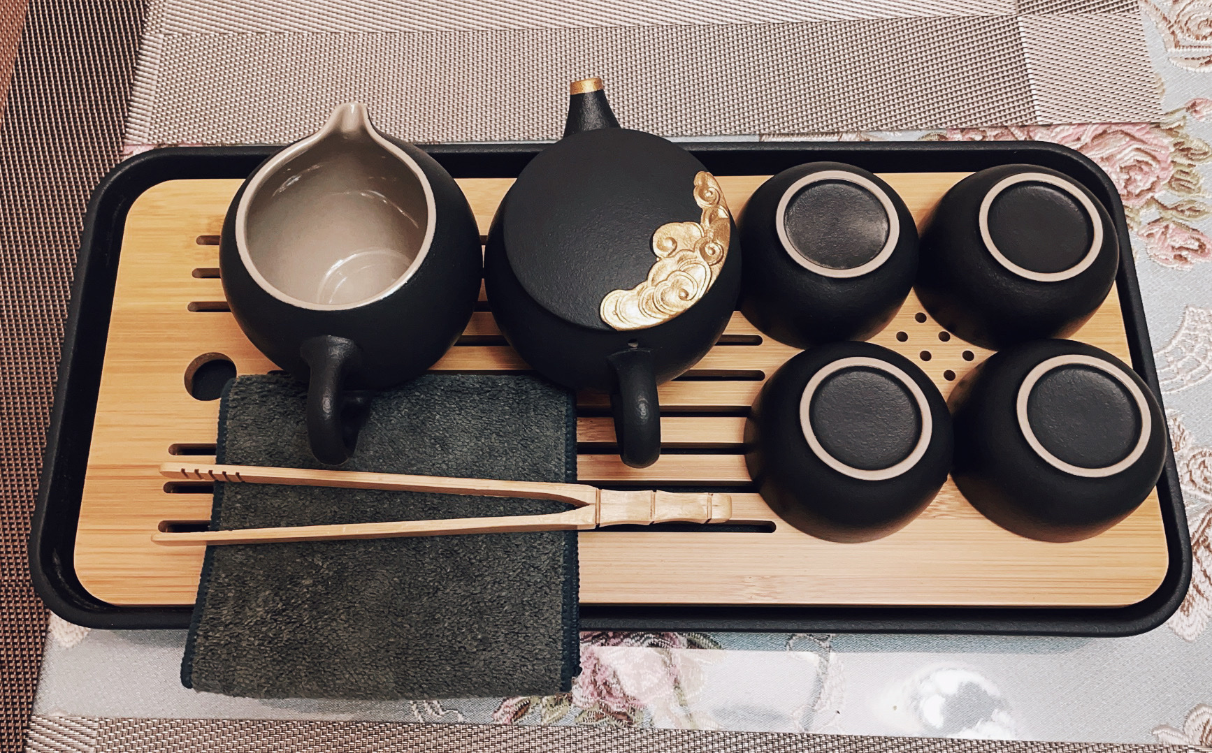 Click to view full screen Golden Cloud Chinese Gongfu Tea Set Ceramic photo review