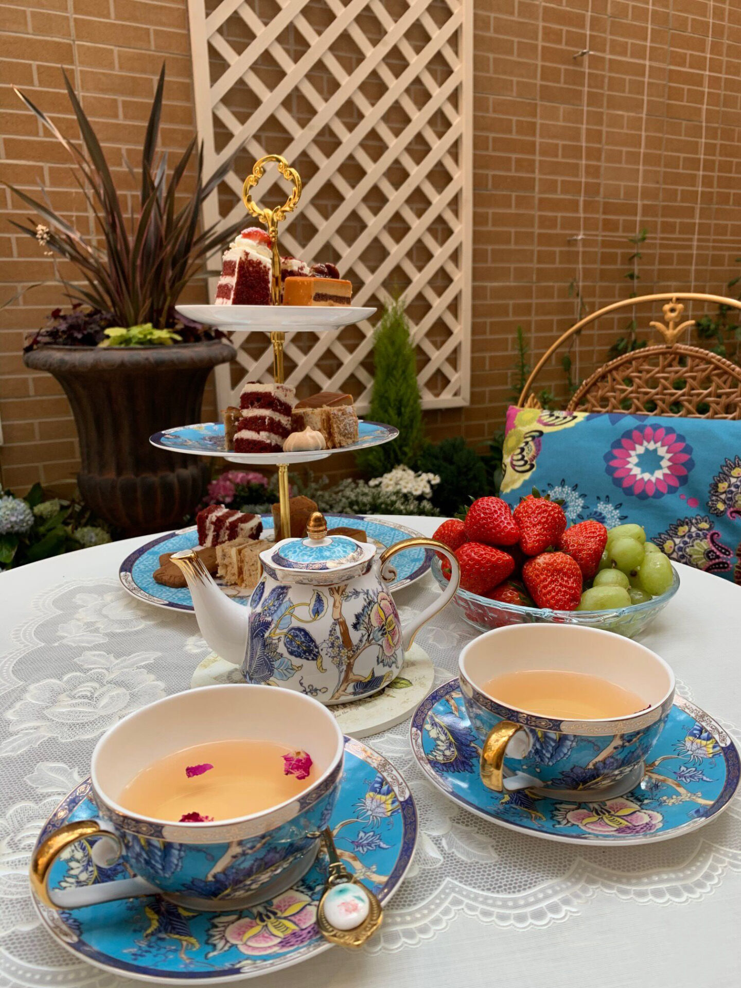 Click to view full screen Feicui Tea for One Set Bone China Teapot Set photo review