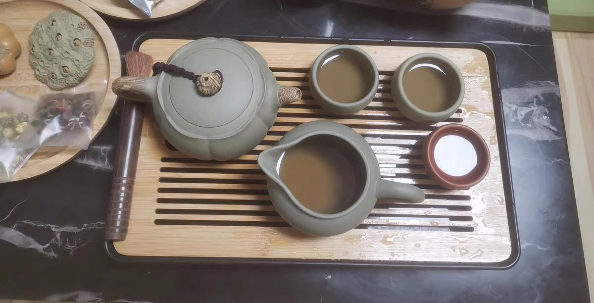 Click to view full screen Handcrafted Chinese Yixing Tea Set Green Zisha Teapot Cup Set photo review