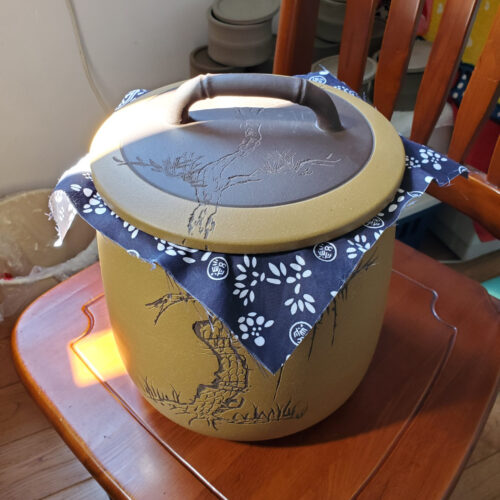 Click to view full screen Yixing Purple Tea Caddy Loose Tea Tin Storage Canister photo review