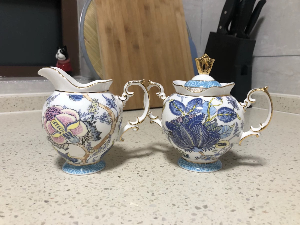 Click to view full screen Feicui Creamer and Sugar Bowl Set Bone China photo review