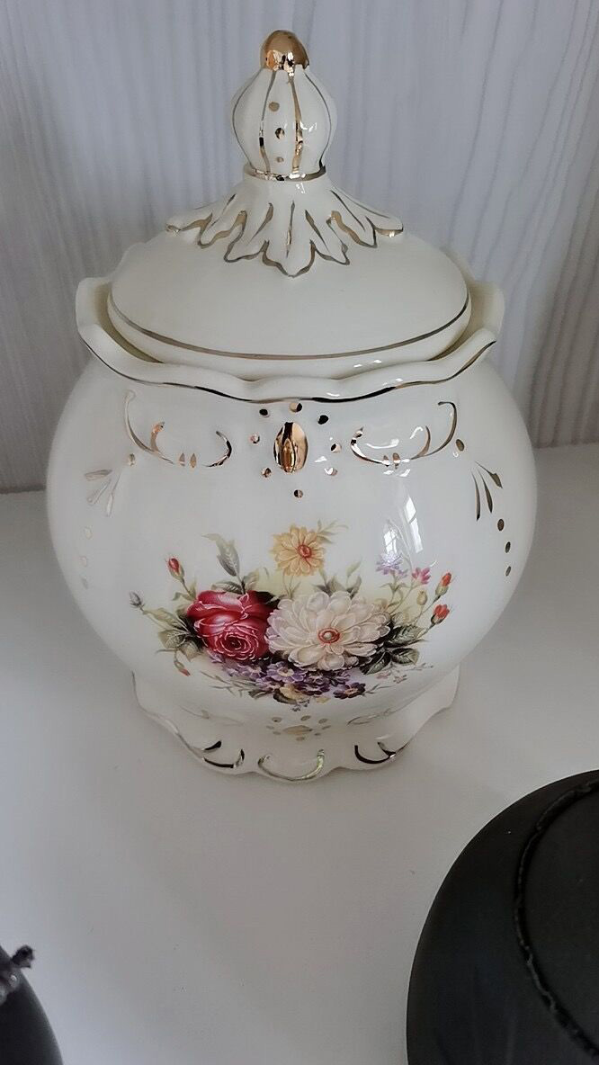 Click to view full screen Hibiscus Tea Caddy Vintage Loose Tea Tin photo review