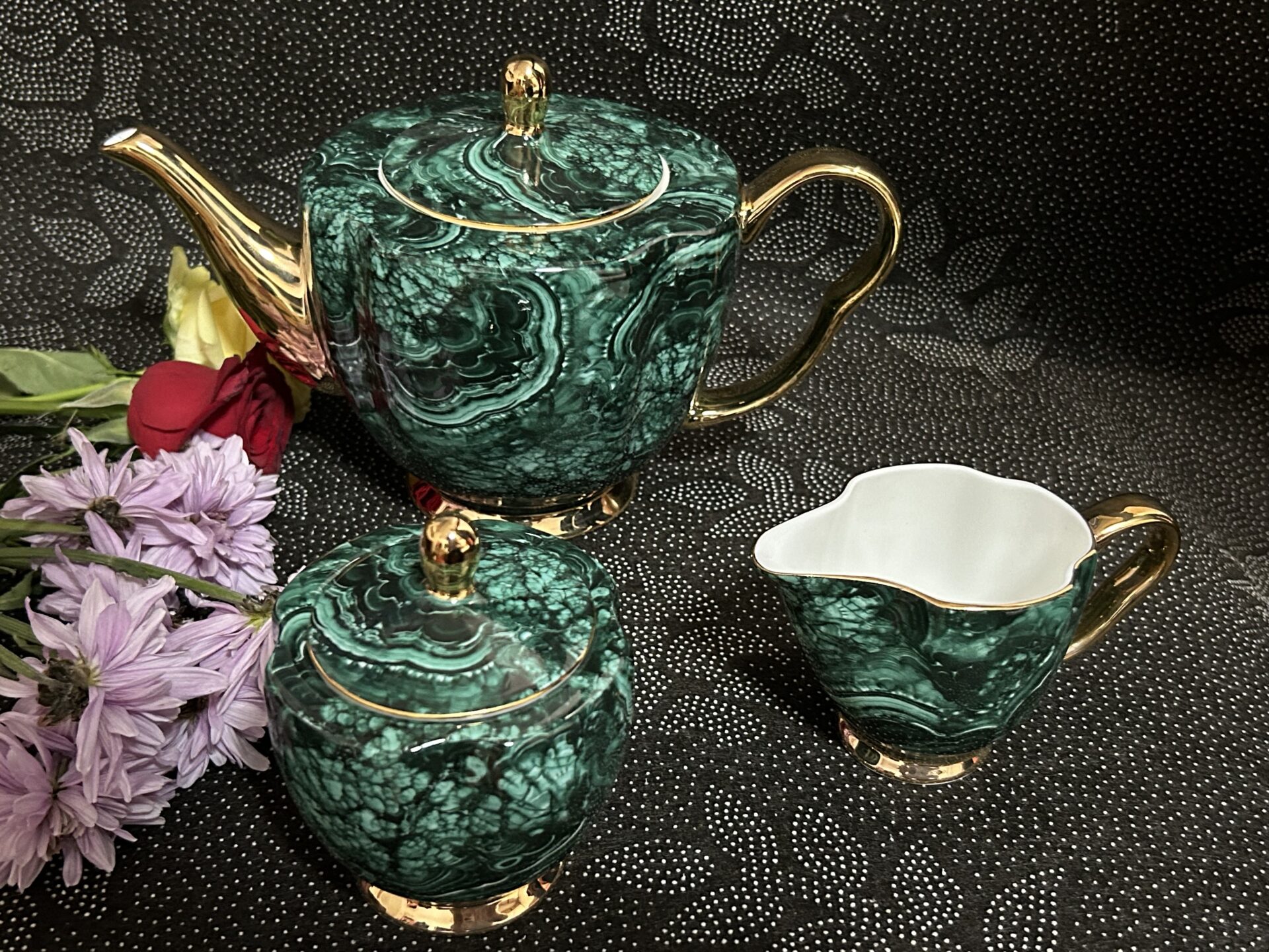 Click to view full screen Luxury English Tea Set Porcelain Teapot Set Green photo review