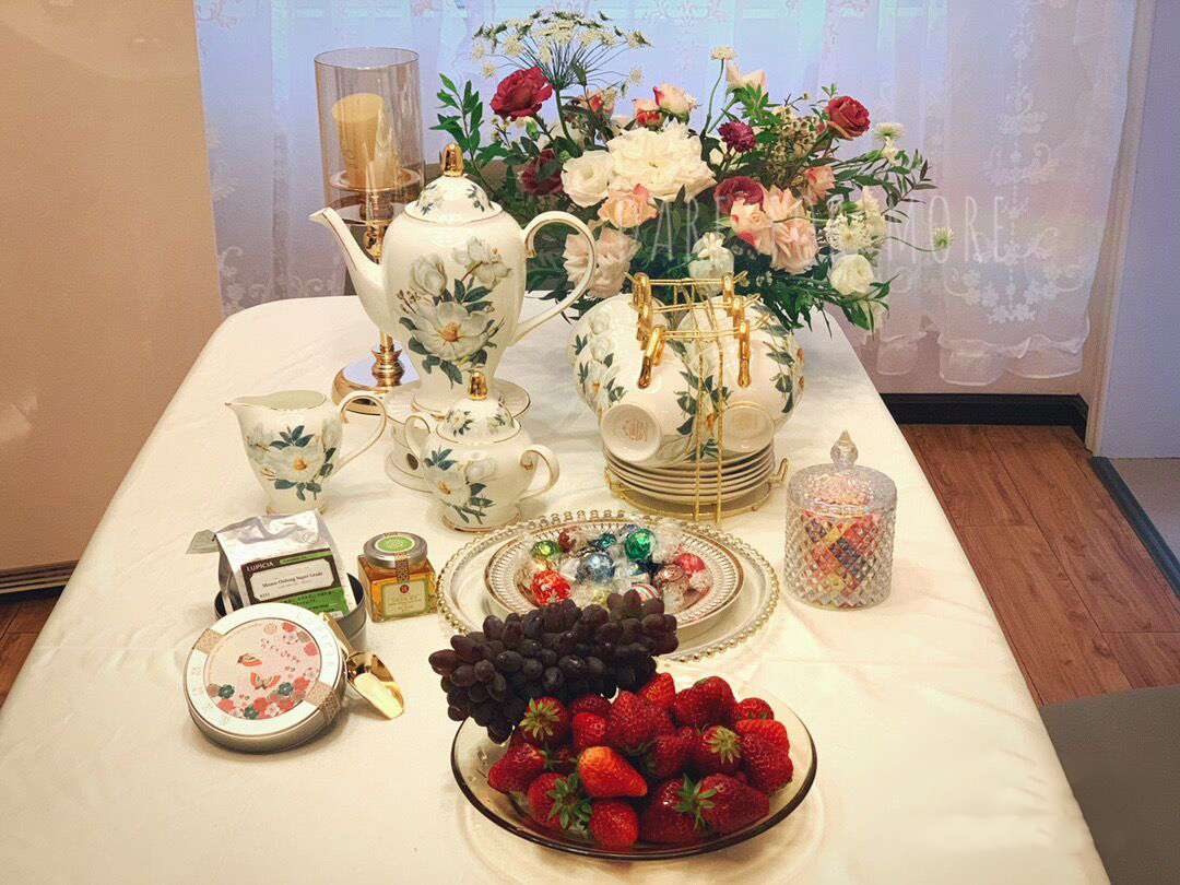 Click to view full screen Camellias Vintage English Tea Set Bone China Teapot Set photo review