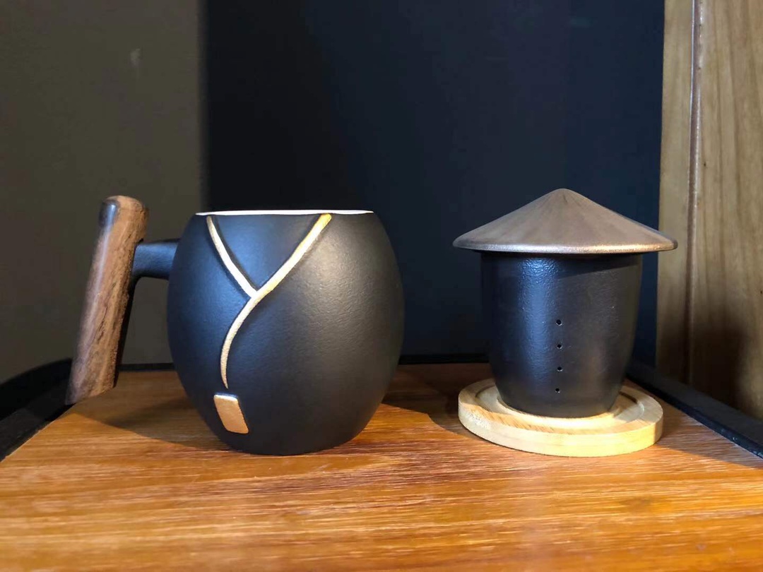 Click to view full screen Jianghu Steeping Tea Mug with Infuser Gilded Silver 13.2 OZ Customized photo review