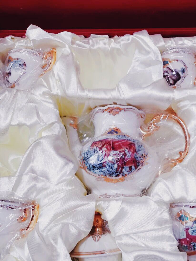 Click to view full screen Jungle English Tea Set with Tray Porcelain Teapot Set photo review
