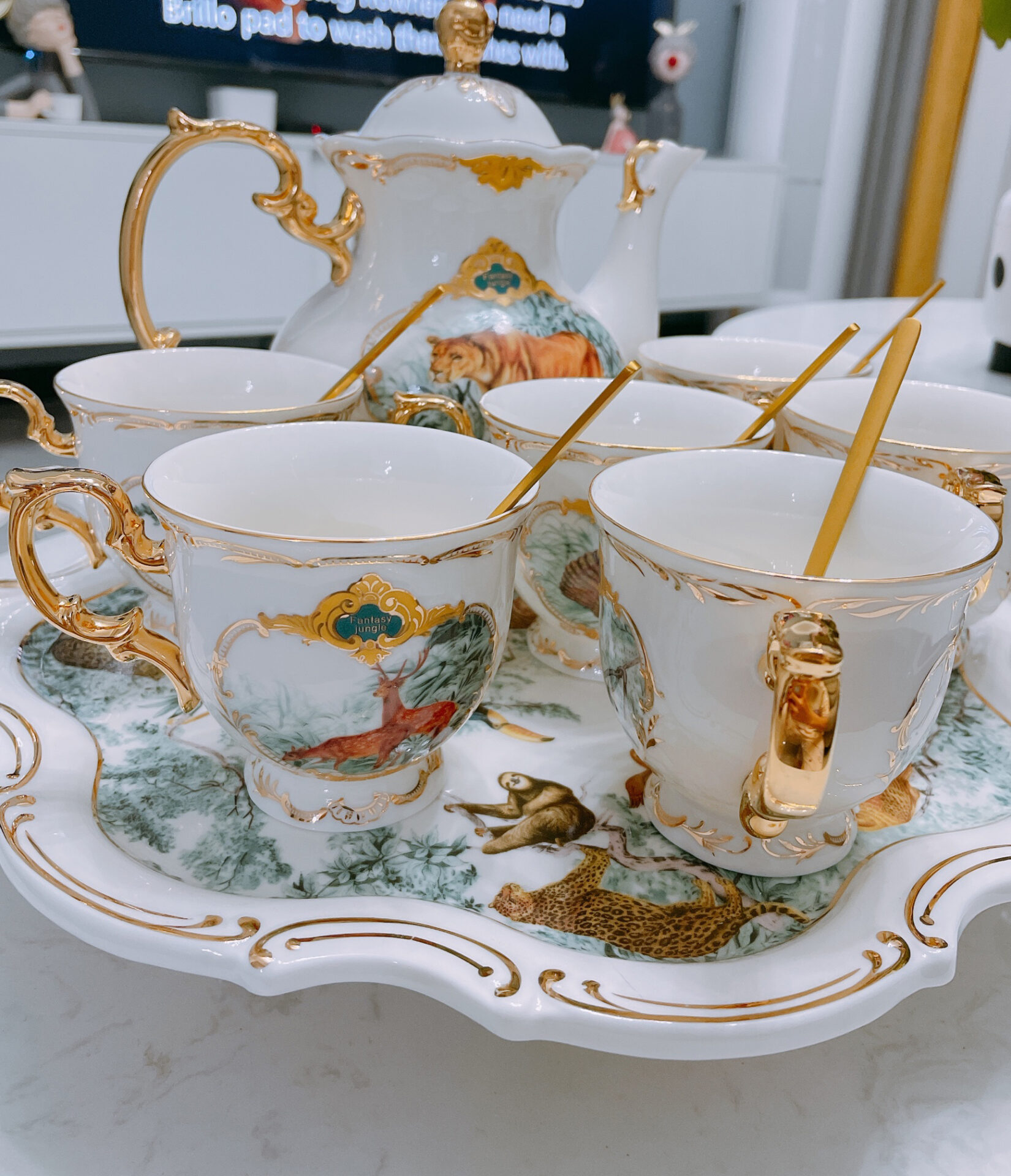 Click to view full screen Jungle English Tea Set with Tray Porcelain Teapot Set photo review