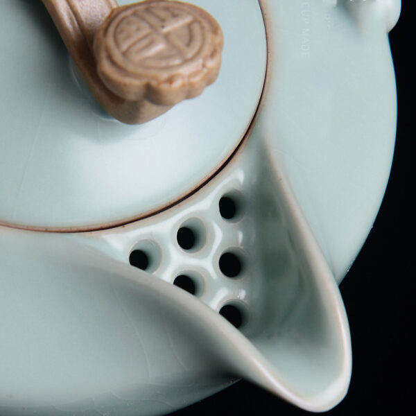 TP1TF004 8 Blue Sky Chinese Teapot Ceramic with Ruyi Handle 7.4 Oz