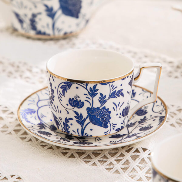 Classic Blue-and-White English Tea Set Porcelain Teapot Set - Image 7