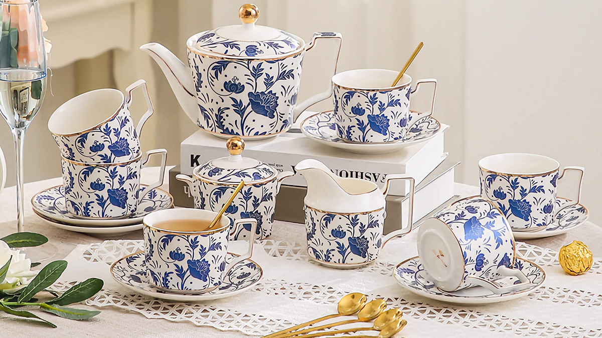 TSB02CC009 DD Classic Blue-and-White English Tea Set Porcelain Teapot Set