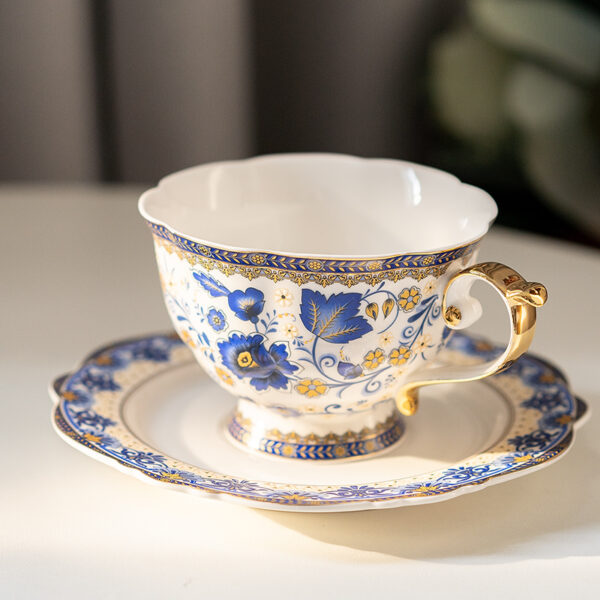 TSB11BB009 1 Vintage Tea Cup and Saucer Set Porcelain Blue White