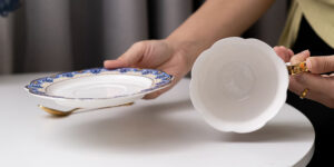 TSB11BB009 DD3 Vintage Tea Cup and Saucer Set Porcelain Blue White