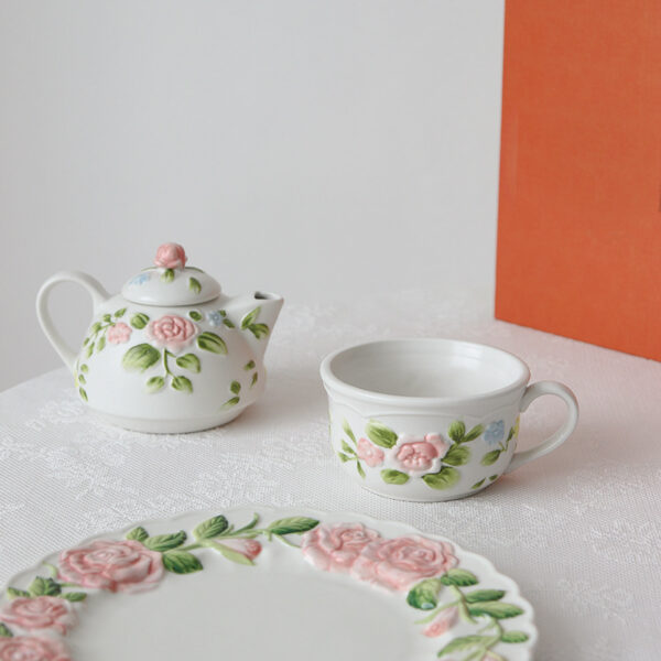 TSB11BB013 2 Creative Roses Tea for One Set Porcelain