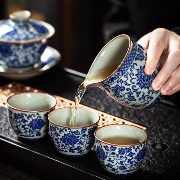 TSB13BB010 4 Jingdezhen Blue and White Chinese Gongfu Tea Set