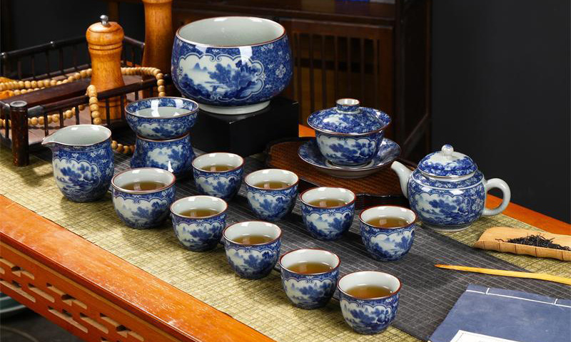 TSB13BB010 D Jingdezhen Chinese Gongfu Tea Set Blue and White
