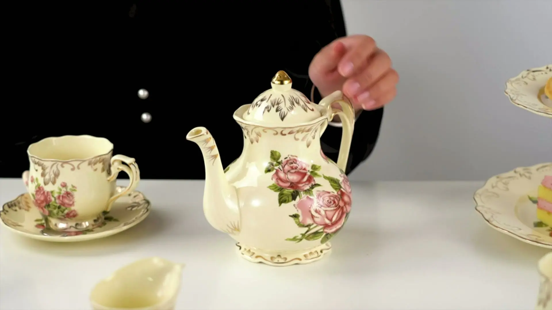 Vintage English Rose Tea Set Porcelain Teapot Set - Teasetbox.com