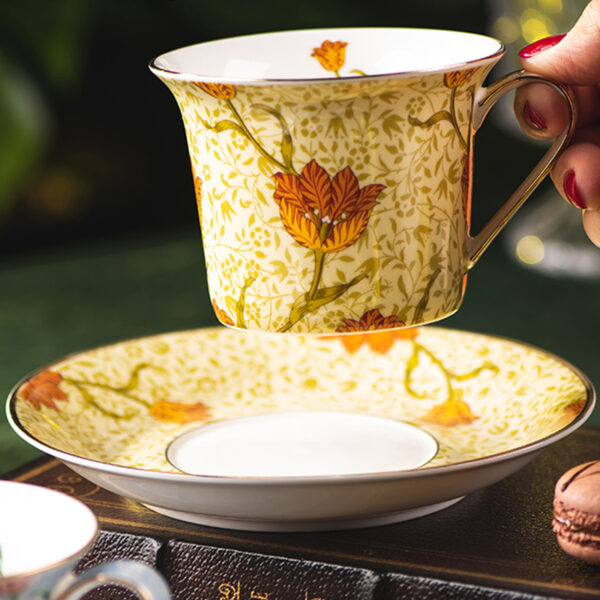 TSB16BB029 2 Tulip Tea Cup and Saucer Set Porcelain