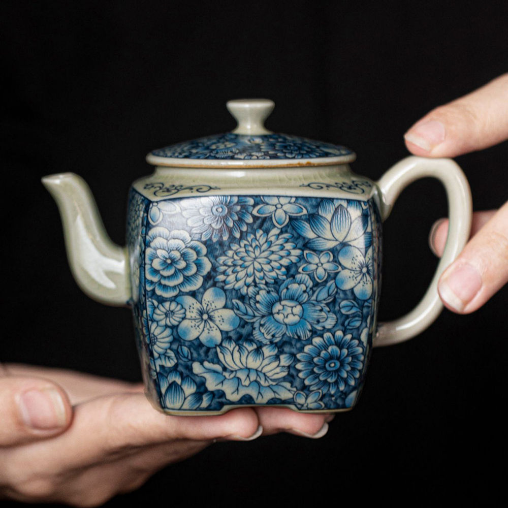 Vintage Chinese Gongfu Tea Set Porcelain Blue and White - Image 2