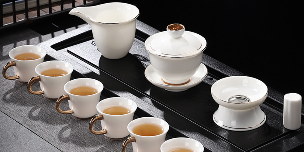 white chinese tea set