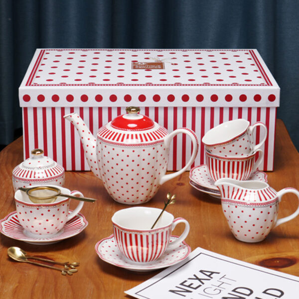 TSB20BB006 1 Modern English Tea Set Porcelain Teapot Set for 4