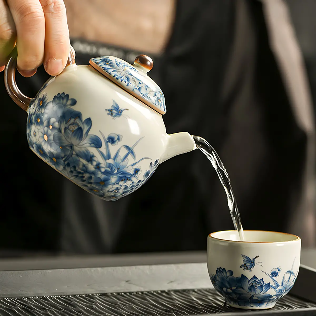 Butterfly Chinese Gongfu Tea Set Porcelain Blue and White - Image 4