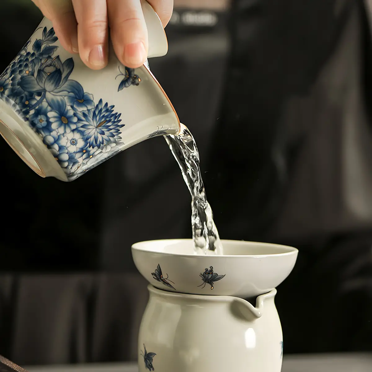 Butterfly Chinese Gongfu Tea Set Porcelain Blue and White - Image 5